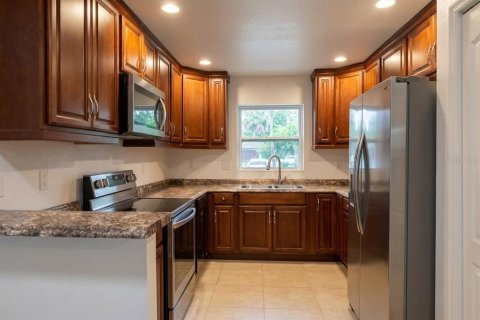 Villa ou maison à vendre à Port Charlotte, Floride: 3 chambres, 93.65 m2 № 2124953 - photo 8