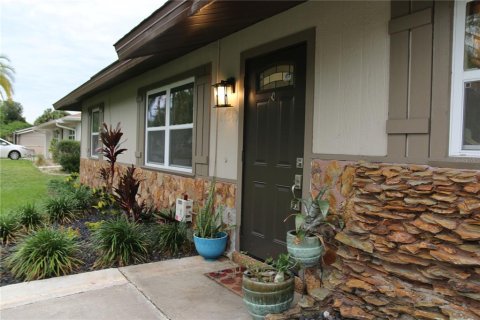 Villa ou maison à vendre à Port Charlotte, Floride: 3 chambres, 93.65 m2 № 2124953 - photo 4