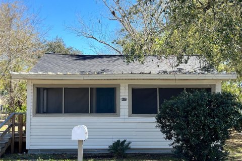 Villa ou maison à Eustis, Floride 2 chambres, 75.81 m2 № 2399357