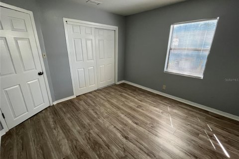 Villa ou maison à louer à Eustis, Floride: 2 chambres, 75.81 m2 № 2399357 - photo 5