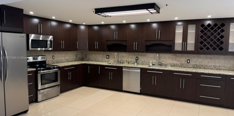Condo in Aventura, Florida, 3 bedrooms № 2059686