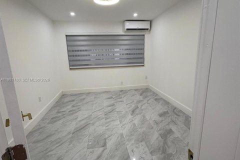 Apartment in Miami Beach, Florida 1 bedroom, 55.93 sq.m. № 2043012 - photo 12