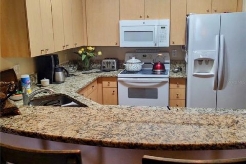 Copropriété à vendre à Saint Petersburg, Floride: 2 chambres, 104.79 m2 № 1906343 - photo 4