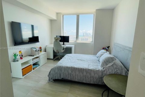 Copropriété à vendre à Hallandale Beach, Floride: 3 chambres, 161.37 m2 № 1697667 - photo 20