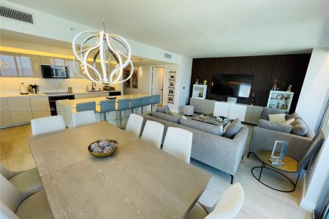 Copropriété à vendre à Hallandale Beach, Floride: 3 chambres, 161.37 m2 № 1697667 - photo 5