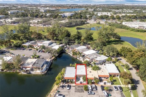 Купить виллу или дом в Майами-Лейкс, Флорида 2 спальни, 123.84м2, № 2024067 - фото 30