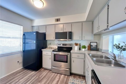Copropriété à louer à Orlando, Floride: 2 chambres, 84.91 m2 № 2113827 - photo 7