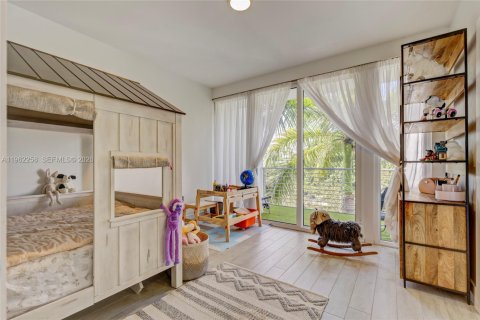 Townhouse in Miami Beach, Florida 3 bedrooms, 232.63 sq.m. № 2024861 - photo 14