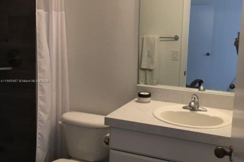 Townhouse in Weston, Florida 2 bedrooms, 105.07 sq.m. № 1956194 - photo 19