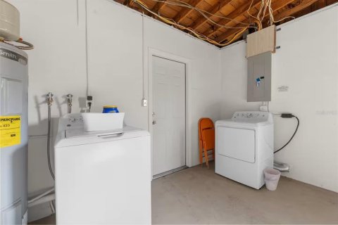 House in Seminole, Florida 3 bedrooms, 83.61 sq.m. № 2114207 - photo 16