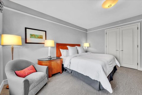 Condo in Miami, Florida, 1 bedroom  № 2081504 - photo 18