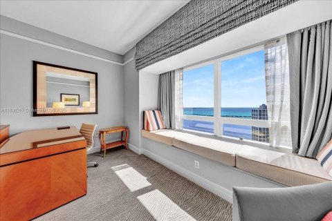 Condo in Miami, Florida, 1 bedroom  № 2081504 - photo 21