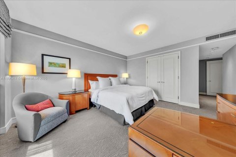 Condo in Miami, Florida, 1 bedroom  № 2081504 - photo 19