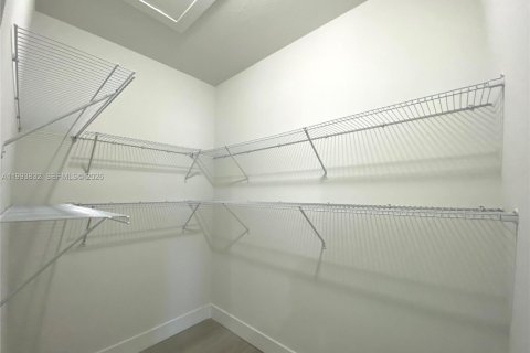 Adosado en alquiler en Hollywood, Florida, 3 dormitorios, 111.48 m2 № 2055474 - foto 18