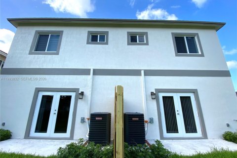 Adosado en alquiler en Hollywood, Florida, 3 dormitorios, 111.48 m2 № 2055474 - foto 21