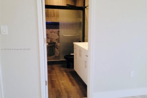 Villa ou maison à vendre à St. Lucie, Floride: 2 chambres, 118.91 m2 № 1927927 - photo 8