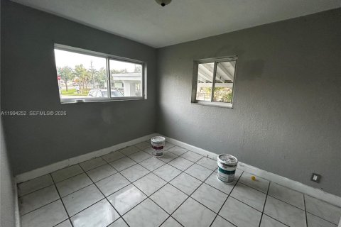 Casa en alquiler en Lauderhill, Florida, 4 dormitorios, 101.45 m2 № 2056193 - foto 20