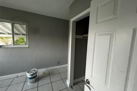 Casa en alquiler en Lauderhill, Florida, 4 dormitorios, 101.45 m2 № 2056193 - foto 21