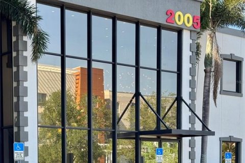 Propiedad comercial en alquiler en Tampa, Florida, 2912.67 m2 № 1717156 - foto 2