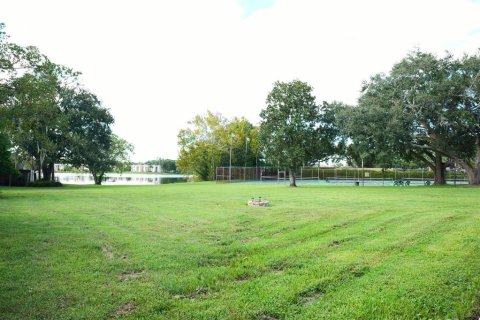 Townhouse in Altamonte Springs, Florida 3 bedrooms, 129.88 sq.m. № 2420556 - photo 3