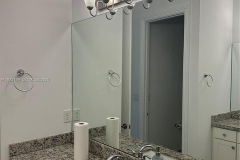Touwnhouse à louer à Pembroke Pines, Floride: 4 chambres, 178.28 m2 № 1976883 - photo 5
