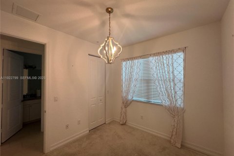 Touwnhouse à louer à Pembroke Pines, Floride: 4 chambres, 178.28 m2 № 1976883 - photo 18