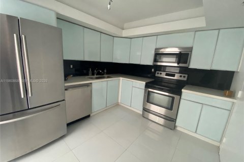 Condo à Aventura, Floride, 2 chambres  № 2044168