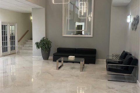 Copropriété à louer à Aventura, Floride: 2 chambres, 98.29 m2 № 2044168 - photo 19
