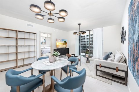 Condominio en Miami, Florida, 1 dormitorio  № 2034160