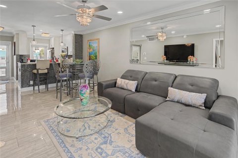 Copropriété à vendre à Lauderdale-by-the-Sea, Floride: 2 chambres, 85.47 m2 № 2084795 - photo 10