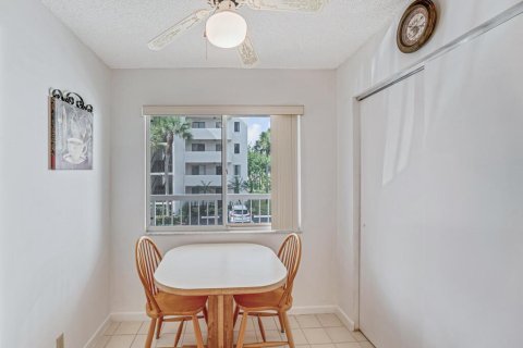Copropriété à vendre à Lake Worth, Floride: 2 chambres, 100.33 m2 № 2175335 - photo 10
