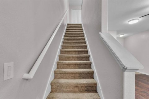 Купить таунхаус в Брэндон, Флорида 6 комнат, 155.15м2, № 1759742 - фото 12