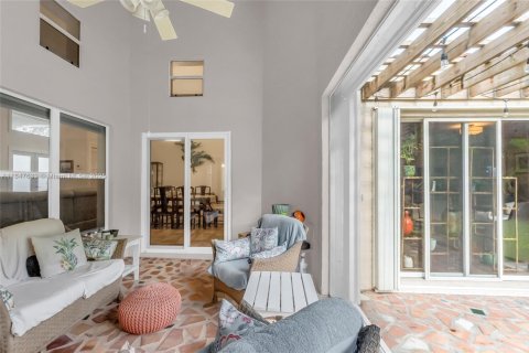 Villa ou maison à vendre à Miami, Floride: 3 chambres, 154.96 m2 № 1847737 - photo 27