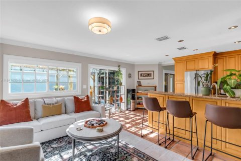Villa ou maison à vendre à Miami, Floride: 3 chambres, 154.96 m2 № 1847737 - photo 13