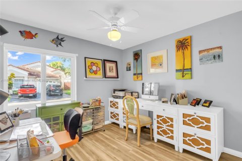 Villa ou maison à vendre à Miami, Floride: 3 chambres, 154.96 m2 № 1847737 - photo 18
