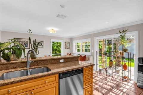 Villa ou maison à vendre à Miami, Floride: 3 chambres, 154.96 m2 № 1847737 - photo 12