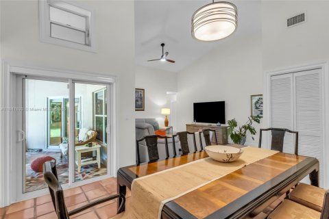 Villa ou maison à vendre à Miami, Floride: 3 chambres, 154.96 m2 № 1847737 - photo 6