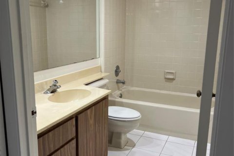 Condo in Davie, Florida, 2 bedrooms № 2250563 - photo 13