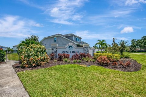 House in Bradenton, Florida 4 bedrooms, 204.76 sq.m. № 1879105 - photo 3