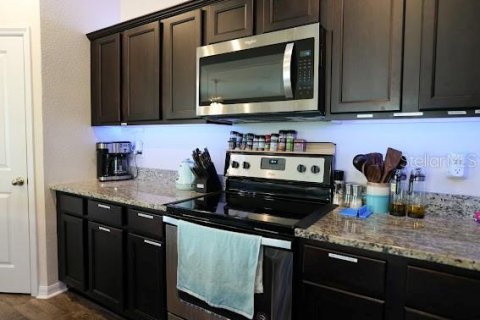 Casa en venta en New Smyrna Beach, Florida, 4 dormitorios, 176.7 m2 № 1842113 - foto 15