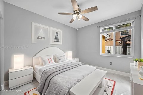 Купить таунхаус в Хомстед, Флорида 3 спальни, 128.02м2, № 1965574 - фото 15