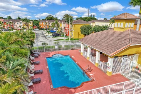 Купить таунхаус в Хомстед, Флорида 3 спальни, 128.02м2, № 1965574 - фото 6