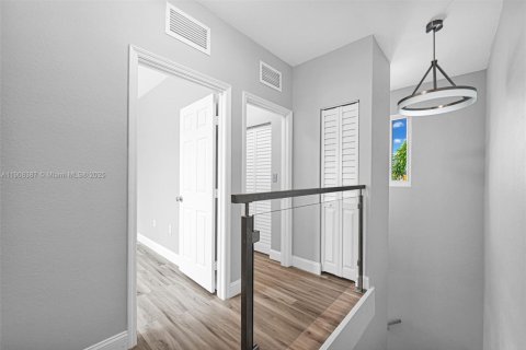 Купить таунхаус в Хомстед, Флорида 3 спальни, 128.02м2, № 1965574 - фото 23