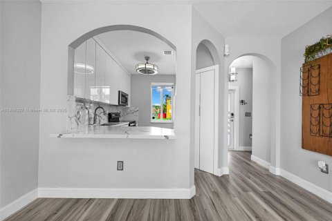 Купить таунхаус в Хомстед, Флорида 3 спальни, 128.02м2, № 1965574 - фото 9