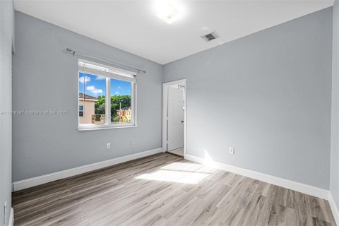 Купить таунхаус в Хомстед, Флорида 3 спальни, 128.02м2, № 1965574 - фото 26