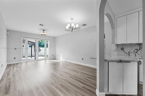 Купить таунхаус в Хомстед, Флорида 3 спальни, 128.02м2, № 1965574 - фото 7