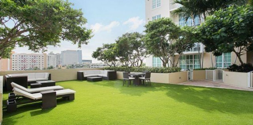 Condominio en West Palm Beach, Florida, 3 dormitorios № 1154565
