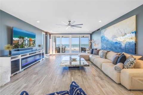 Copropriété à vendre à Indian Shores, Floride: 3 chambres, 336.31 m2 № 2096721 - photo 14