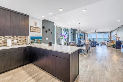 Copropriété à vendre à Indian Shores, Floride: 3 chambres, 336.31 m2 № 2096721 - photo 8