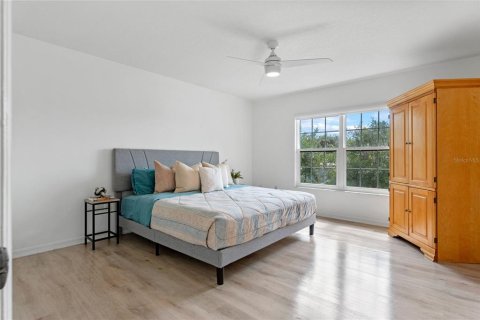 Casa en venta en Orlando, Florida, 4 dormitorios, 247.58 m2 № 1854709 - foto 12